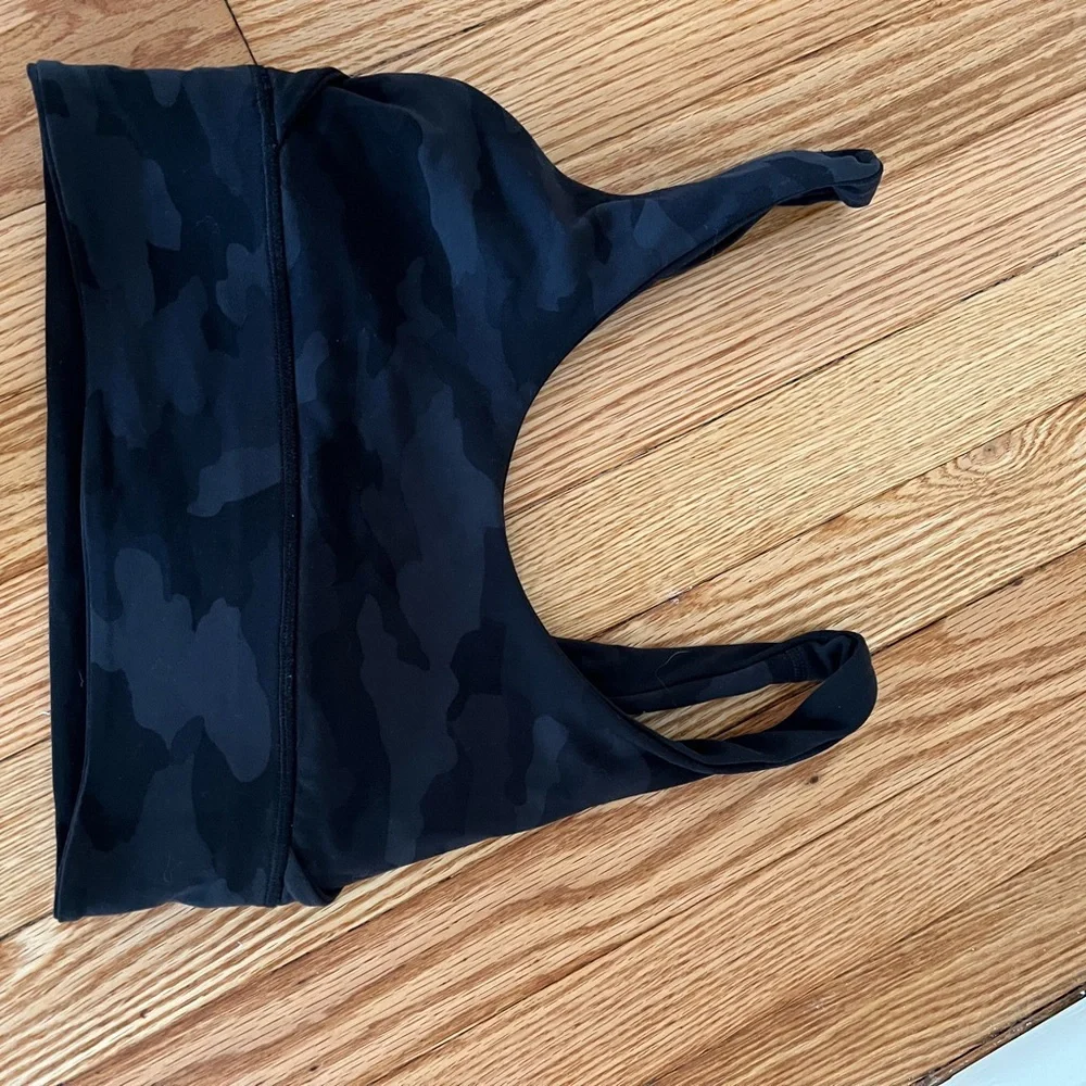 Lululemon Align Reversible Bra Light Support Size 4 - Picture 5 of 11